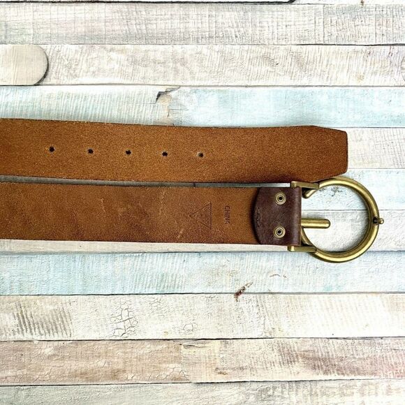 GUESS BROWN STUDDED GENUINE LEATHER HOOK BUCKLE CASUAL WOMEN'S BELT M/L/34 (R24 - Picture 7 of 9